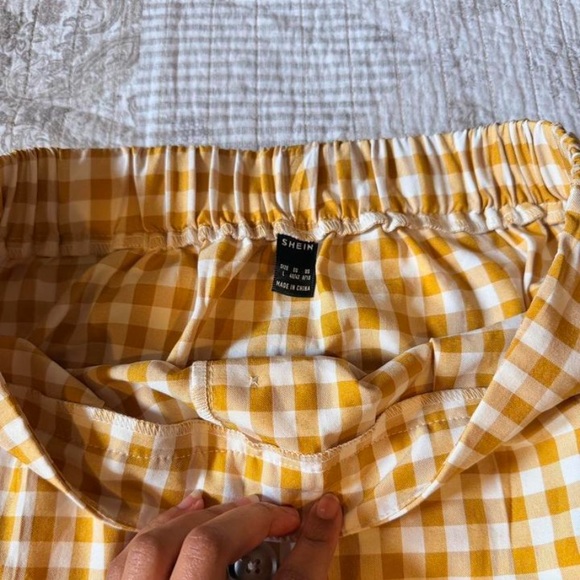 Yellow Gingham skirt - Picture 3 of 3
